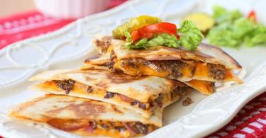 Mexické jídlo - kuřecí quesadilla