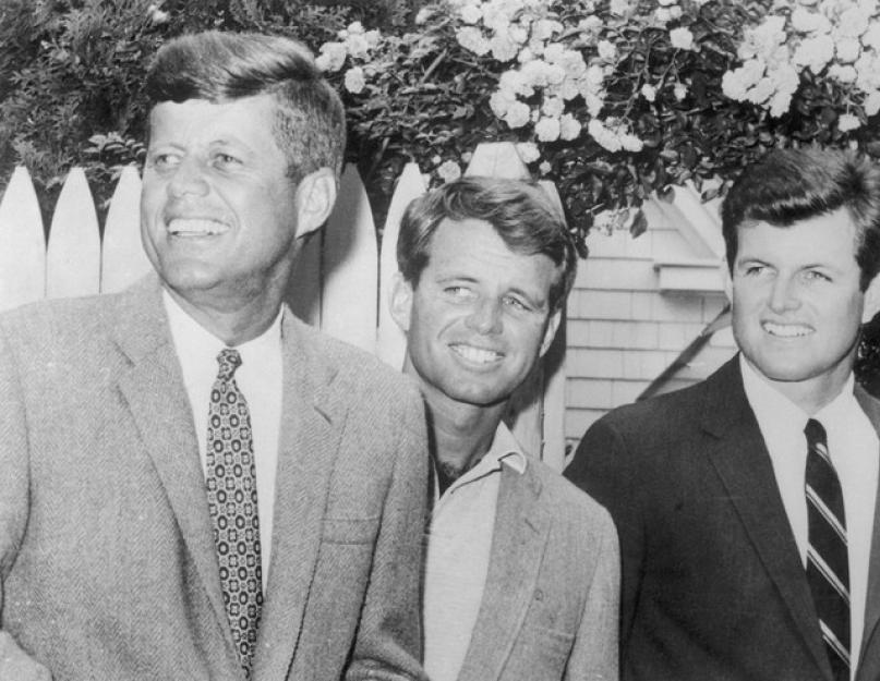 A Kennedy klán: hogyan néz ki a híres dinasztia fiatalabb generációja.  Caroline Kennedy - apja Caroline Bouvier Kennedy lánya
