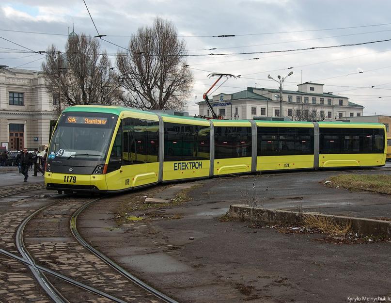 Senasis Lvovo tramvajus...  Kelionės automobiliu Ukrainoje ir ne tik Lvovo tramvajų tvarkaraštis