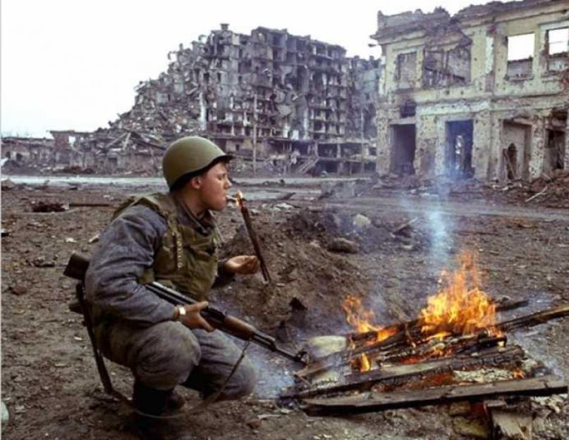 أسباب طبيعة ونتائج الحرب الشيشانية الثانية.  الحرب في الشيشان هي الصراع العسكري الأكثر أهمية في الاتحاد الروسي