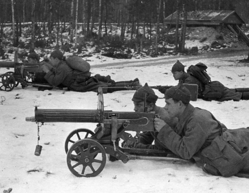 من تاريخ الأسلحة الصغيرة الروسية في بداية القرن التاسع عشر.  الأسلحة النارية في النصف الثاني من القرن التاسع عشر