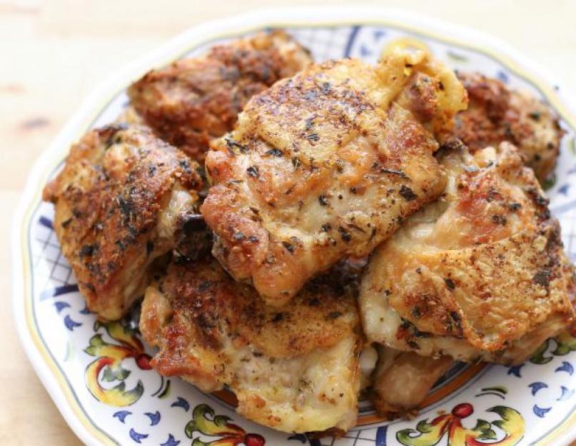 أفخاذ الدجاج المطهية في مقلاة.  أفخاذ الدجاج في مقلاة: كيفية قلي أفخاذ الدجاج بشكل صحيح ولذيذ