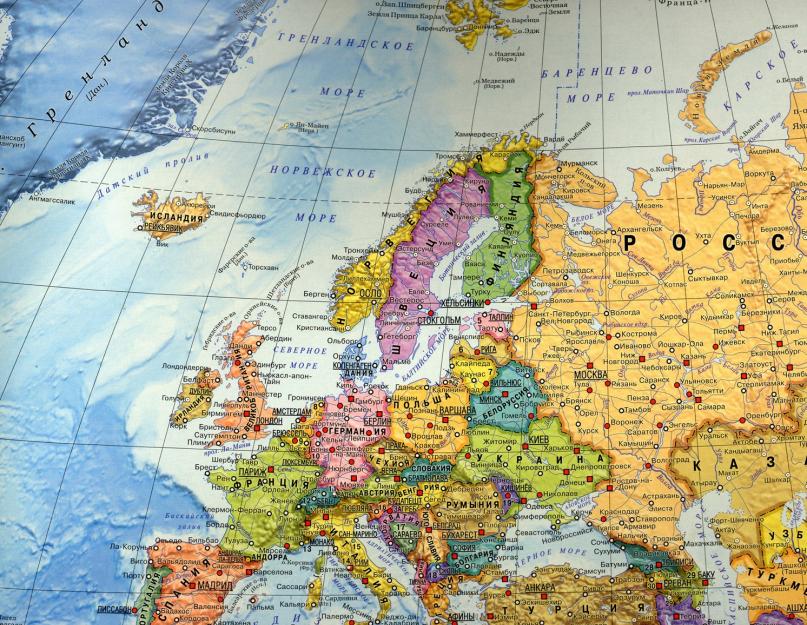 الخريطة السياسية لأوروبا مفصلة باللغة الروسية.  خريطة أوروبا