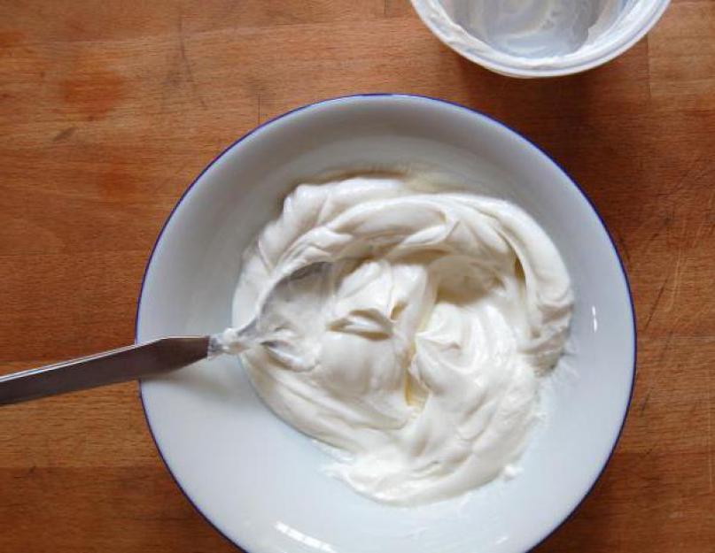 Calorías del yogur helado.  Cómo congelar yogur: características, métodos, recetas y reseñas.  Yogurt helado con fresas