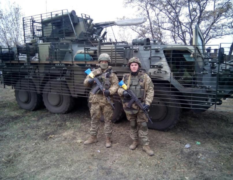 Bucephalus fegyver.  Mi az az ukrán páncélozott szállító, amelyet Porosenko tesztelt?  Döntés a további korszerűsítésről