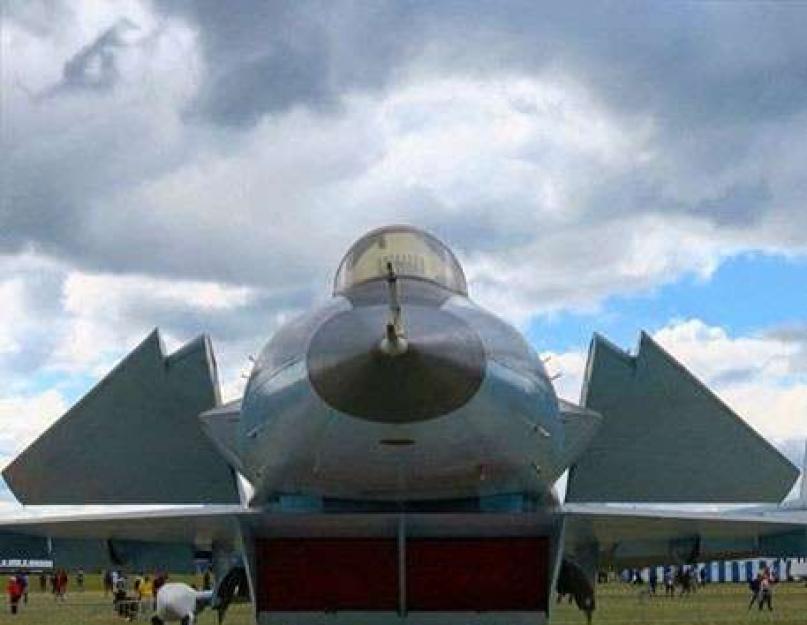 Тэмцэгчид.  Тав дахь үе: MiG MFI.  Дээрэлхэх (видео).  Оросын тав дахь үеийн сөнөөгч онгоцууд аль хэдийн тэнгэрт гарч, экспортын асар их боломж байна