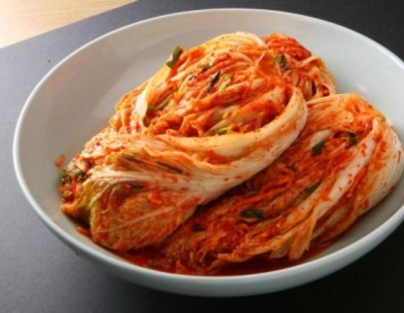 Kínai káposzta koreai pácolása.  Hogyan kell megfelelően sózni a kínai kel?  Számos egyszerű és gyors főzési recept.  Sós kínai káposzta télre elkészítve