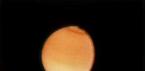 القمر الصناعي البعيد تيتان: مفاجأة أو لغز آخر للنظام الشمسي المسافة من تيتان إلى زحل